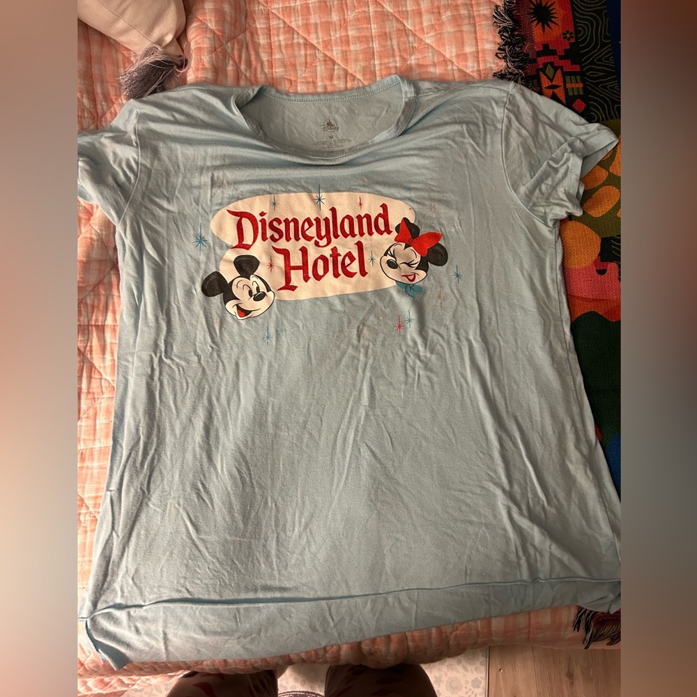 Disney The Disneyland hotel shirt EUC